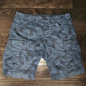 Bluenotes Floral Blue / Black Cargo shorts